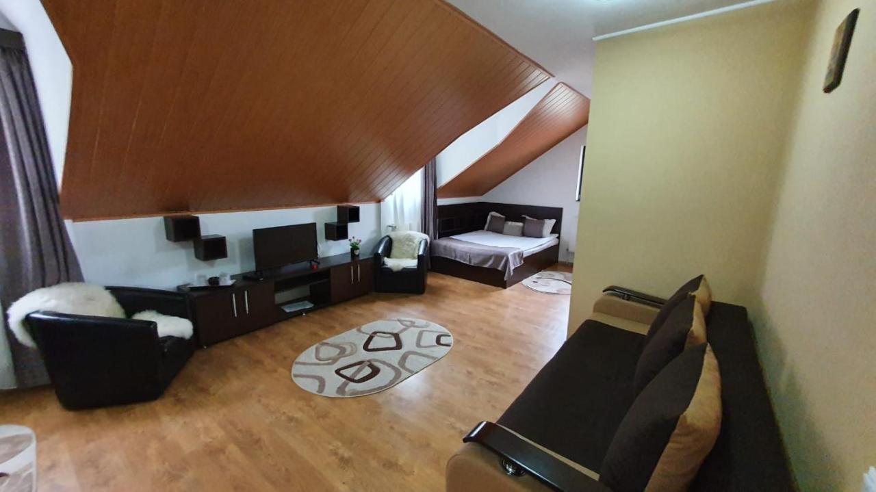 Casa Teleferic Hotel Buşteni Exterior foto